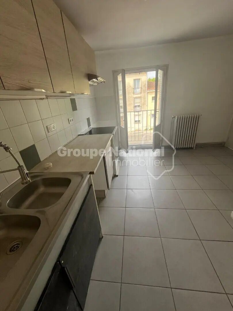 Appartement à louer, 70m², Arles