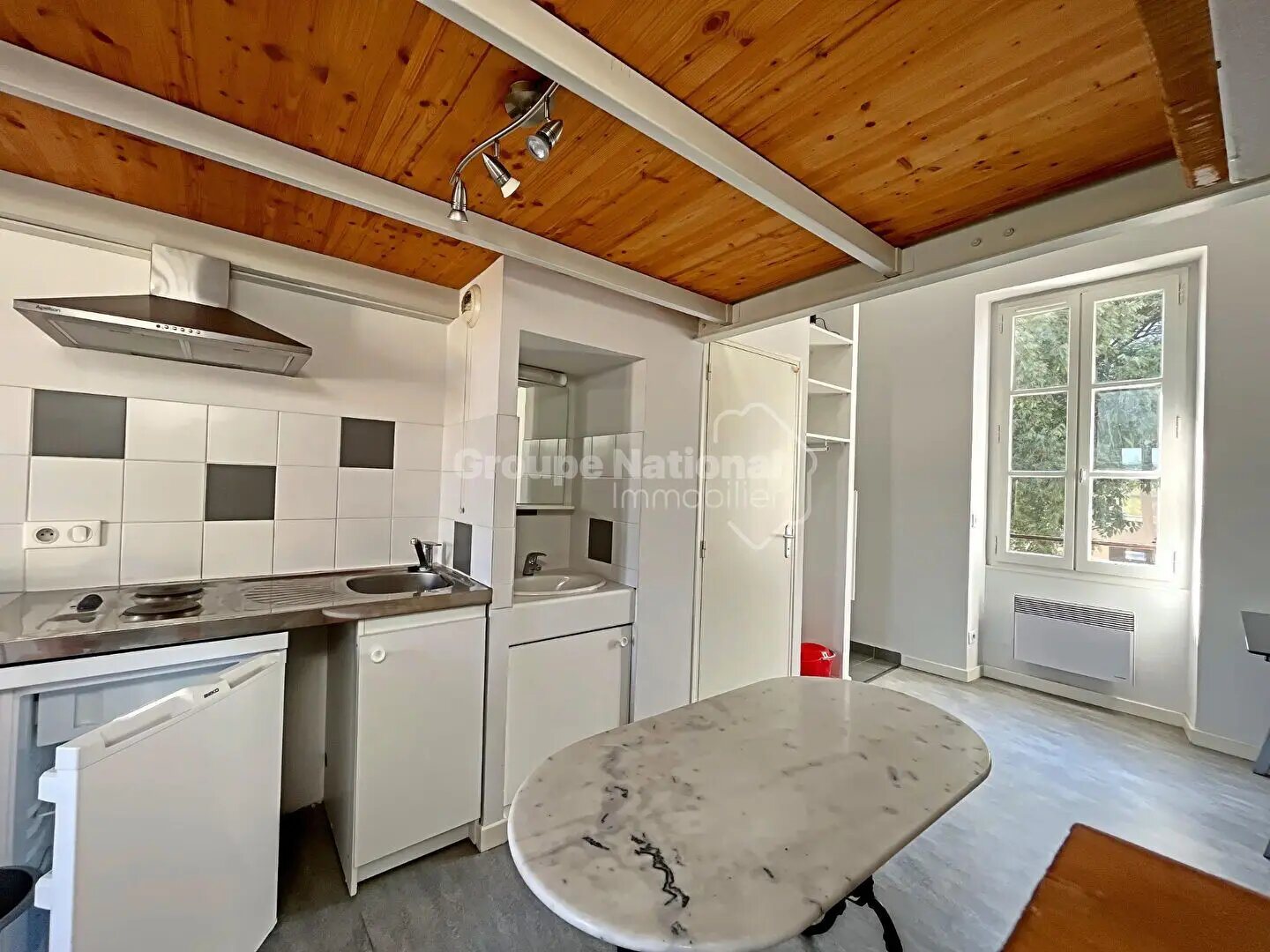Appartement à louer, 30m², Arles