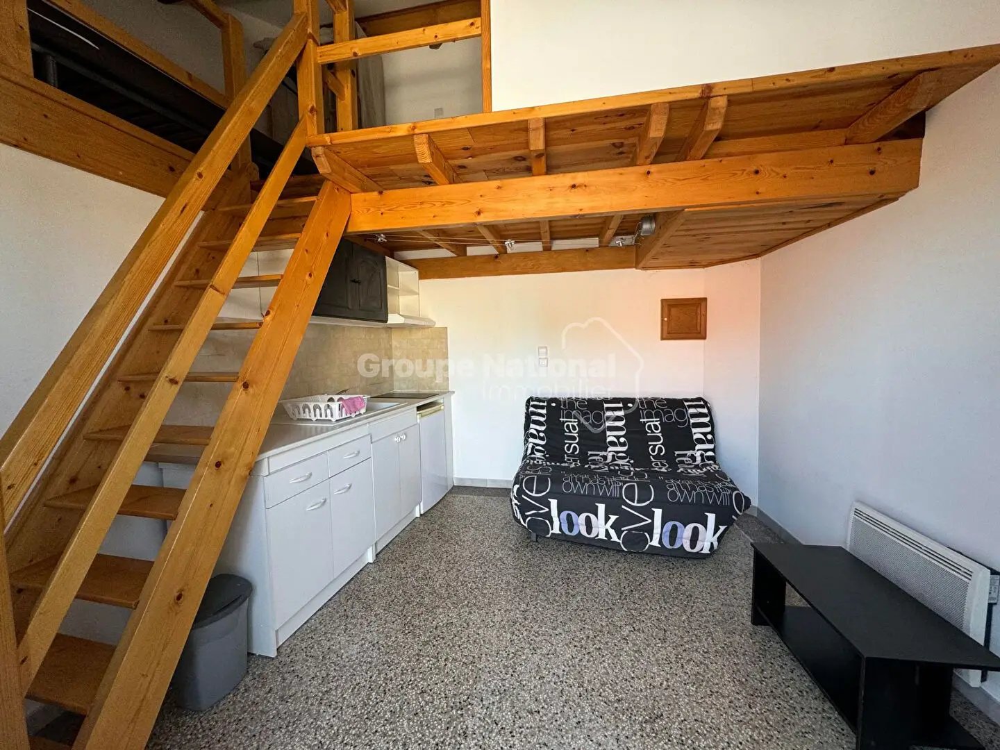 Appartement à louer, 17m², Arles