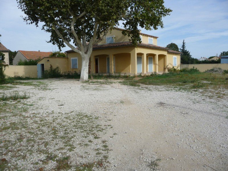 Maison à louer, 150m², Arles