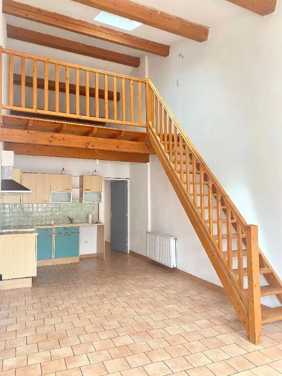 Maison à louer, 68m², Fourques