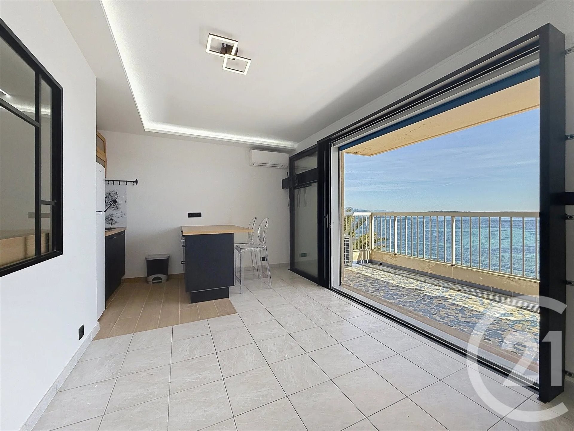 Appartement à louer, 28m², Cannes