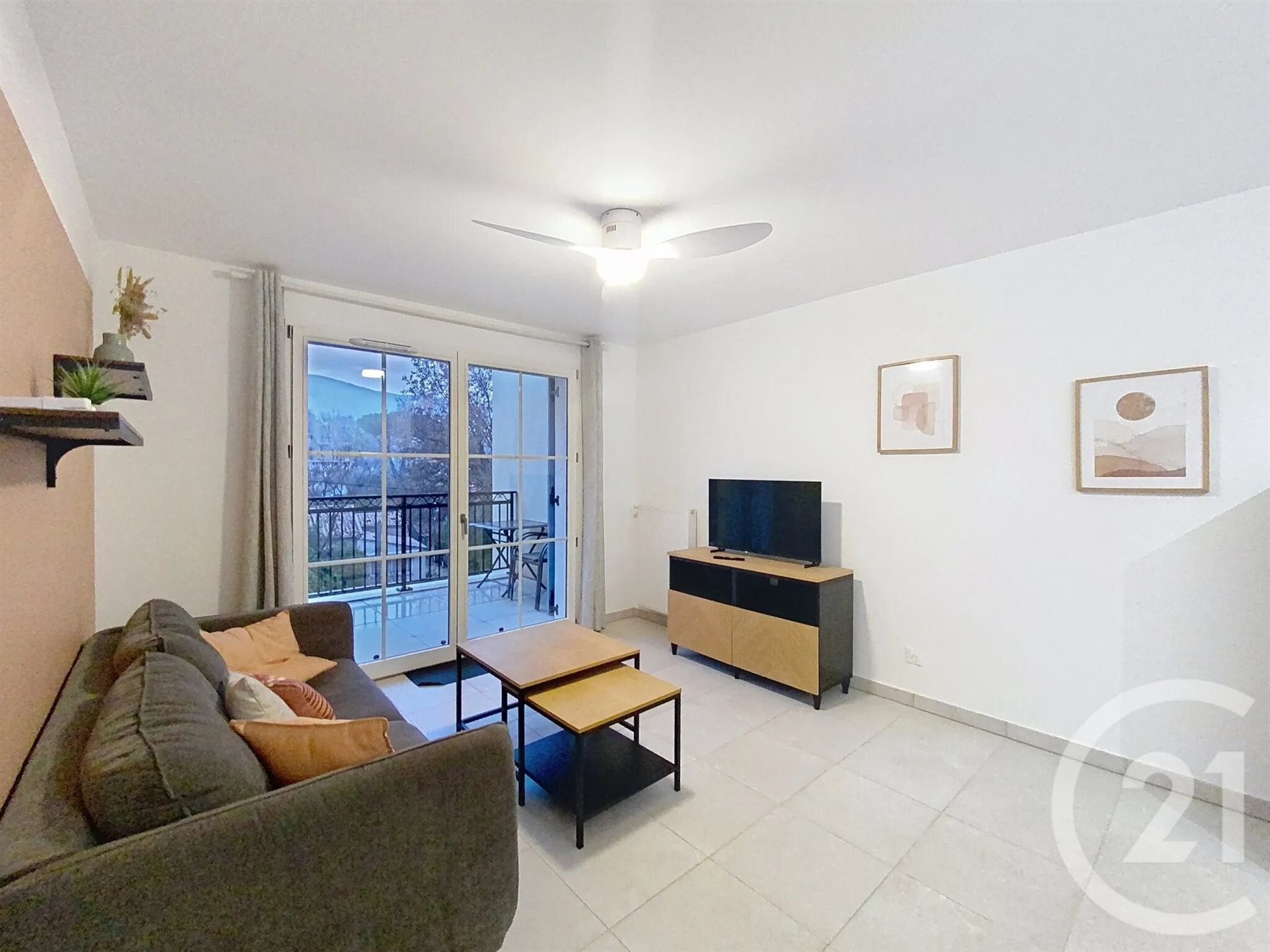 Appartement à louer, 43m², Roquefort-les-Pins