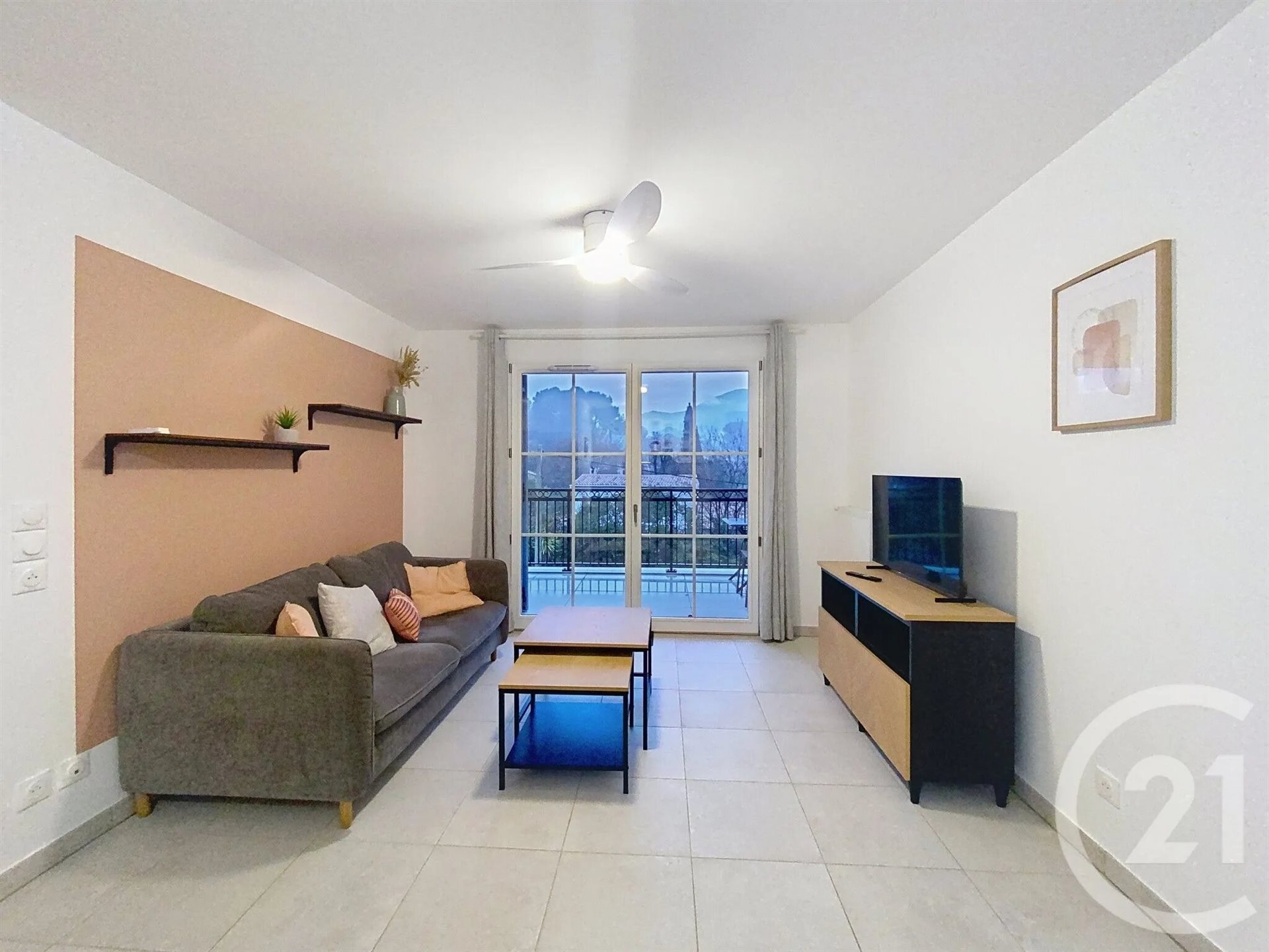 Appartement à louer, 43m², Roquefort-les-Pins
