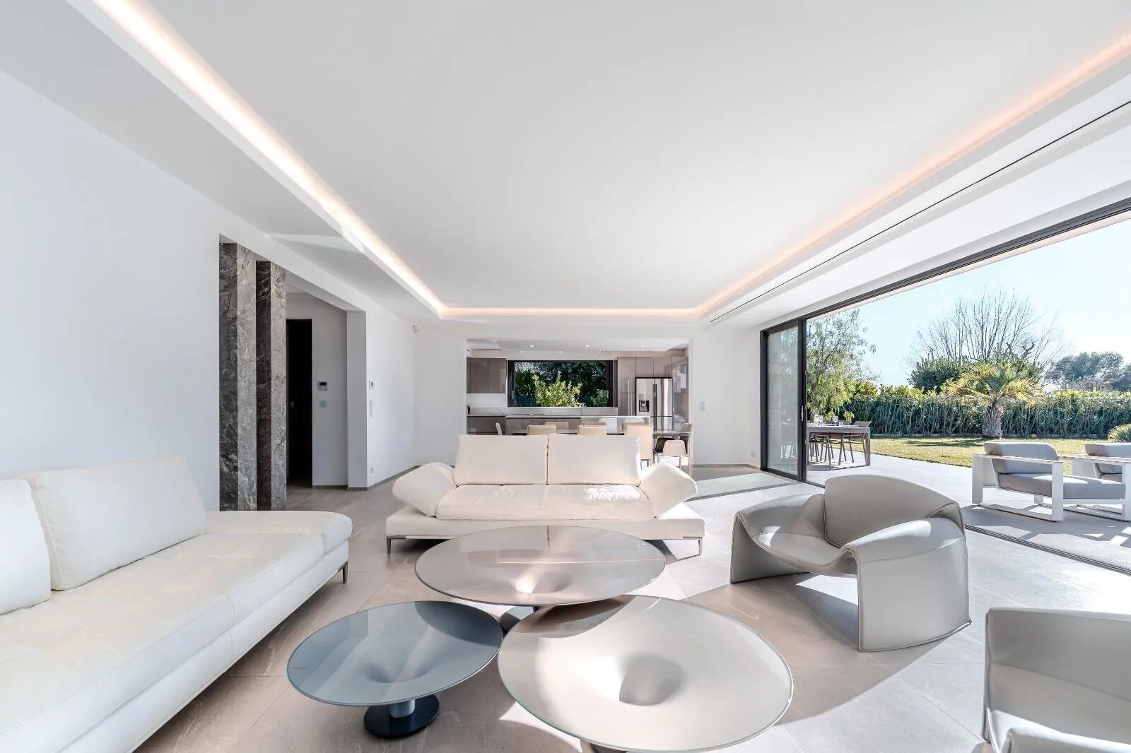 Maison à louer, 275m², Roquefort-les-Pins