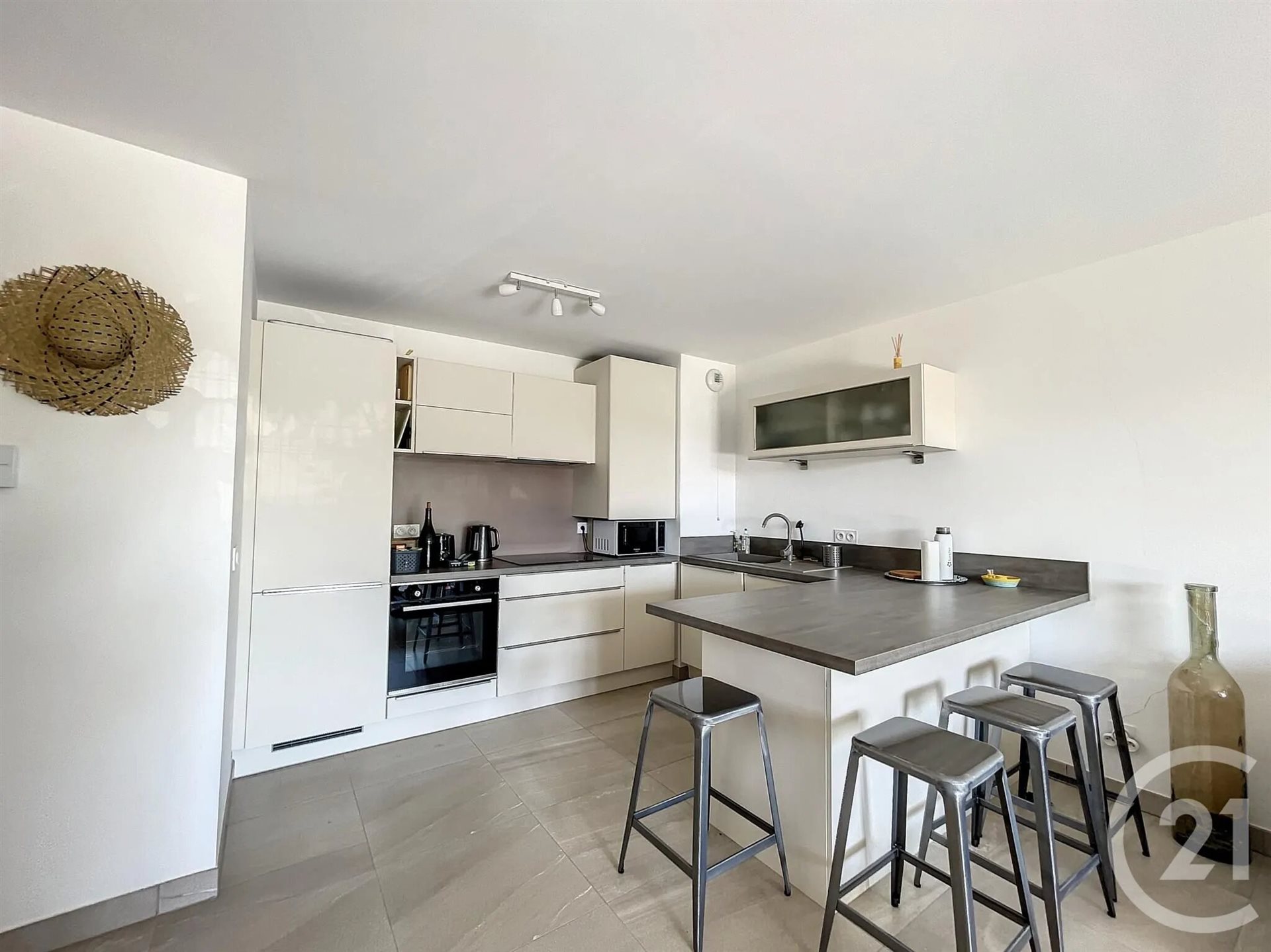 Appartement à louer, 64m², Valbonne
