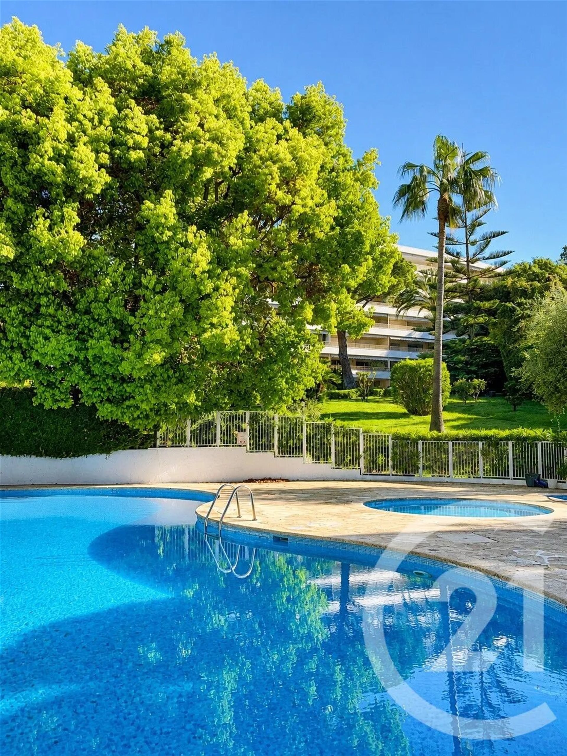 Appartement à louer, 24m², Cannes