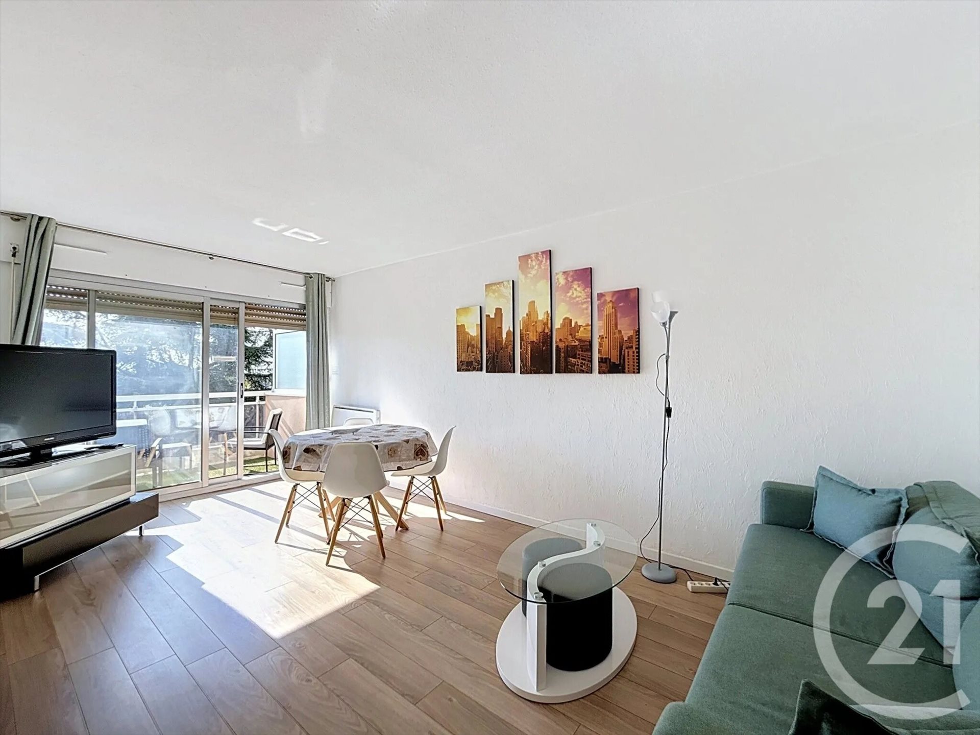 Appartement à louer, 52m², Antibes
