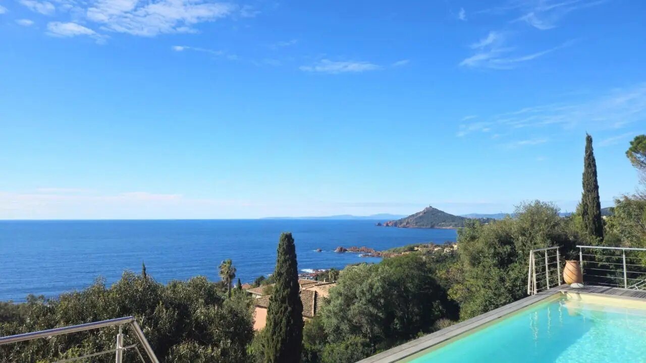 Maison à vendre, 215m², Saint-Raphaël