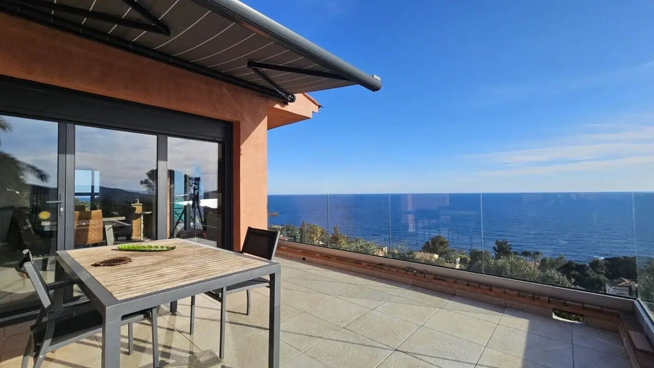 Maison à vendre, 215m², Saint-Raphaël