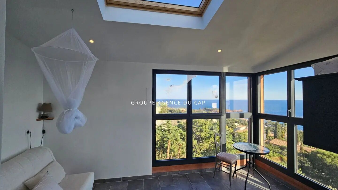 Maison à vendre, 215m², Saint-Raphaël