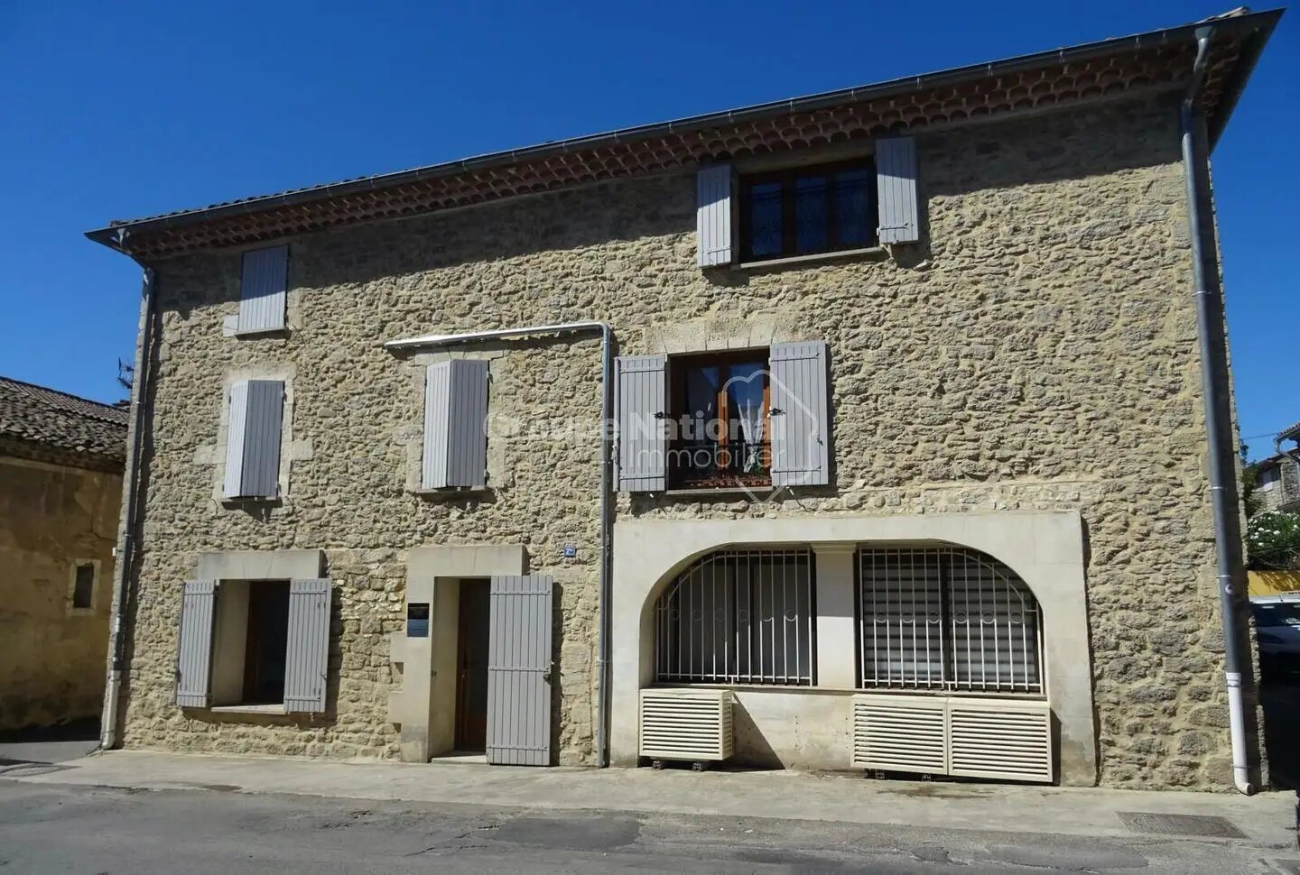Appartement à vendre, 220m², Caumont-sur-Durance