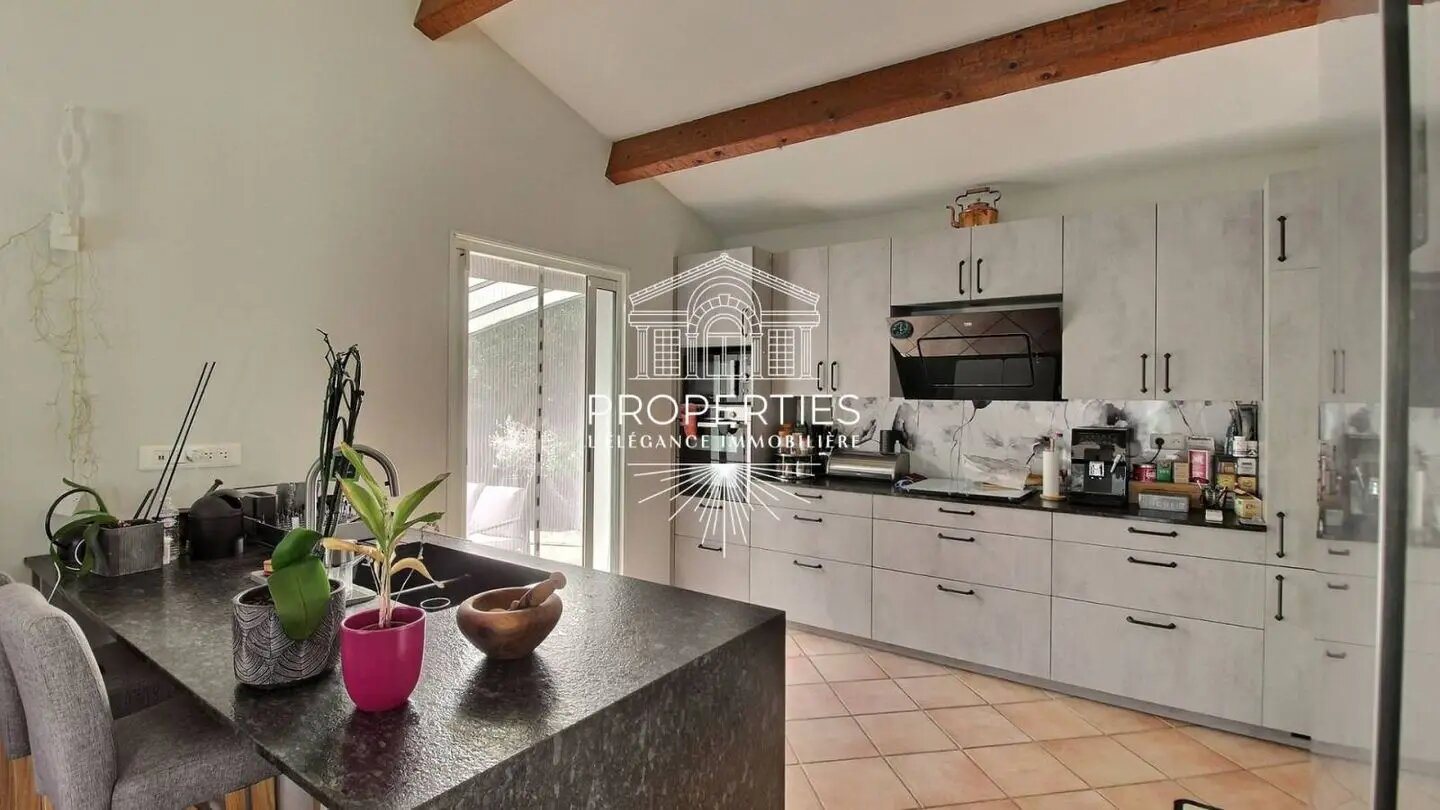 Maison à vendre, 140m², La Crau