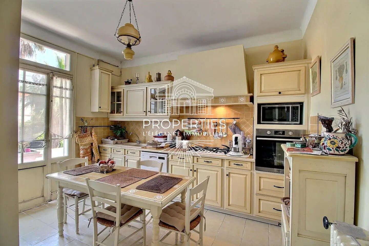 Maison à vendre, 182m², Hyères