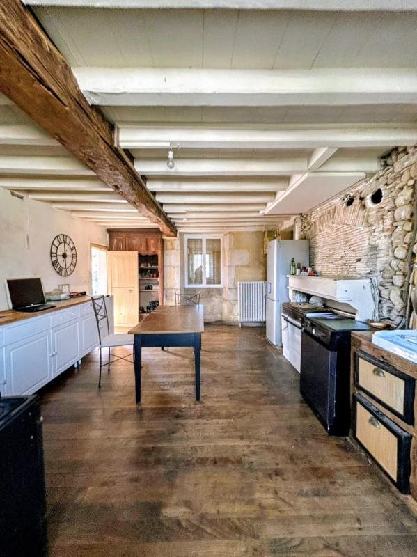 Maison à vendre, 184m², Cherves-Châtelars
