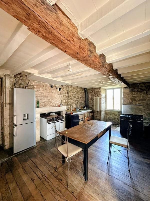 Maison à vendre, 184m², Cherves-Châtelars