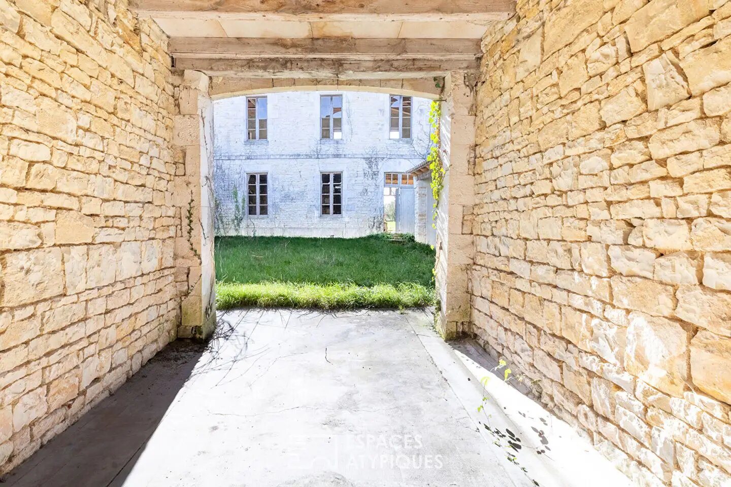 Maison à vendre, 340m², Nuaillé-d'Aunis