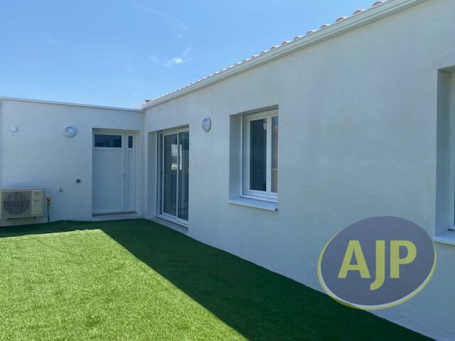 Maison à louer, 90m², La Garnache