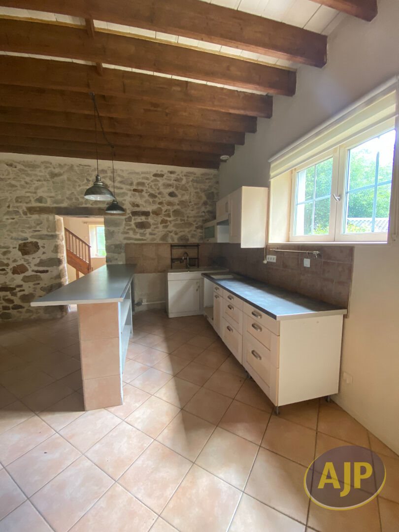 Maison à louer, 136m², Palluau