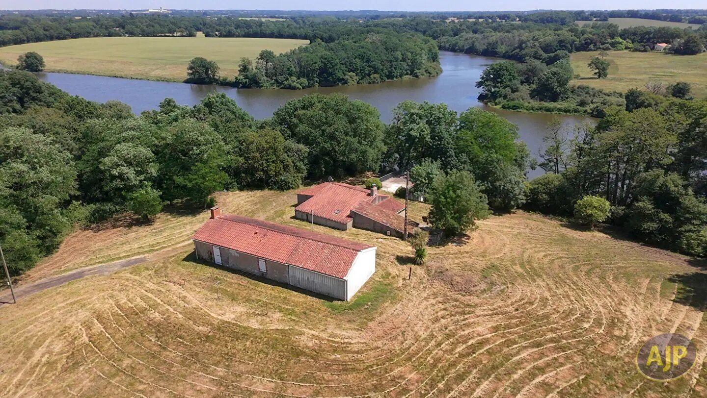 Maison à vendre, 138m², Aizenay