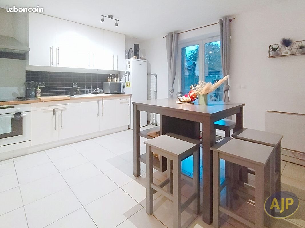 Maison à louer, 81m², Blain
