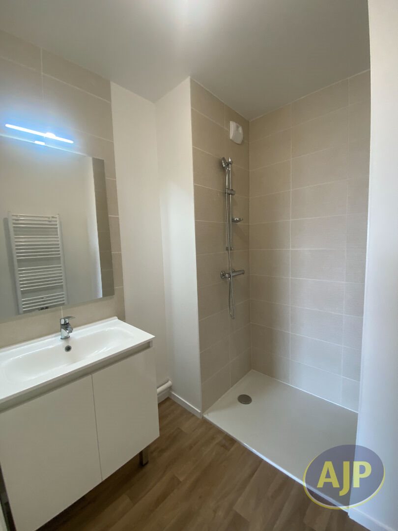 Appartement à louer, 84m², Clisson