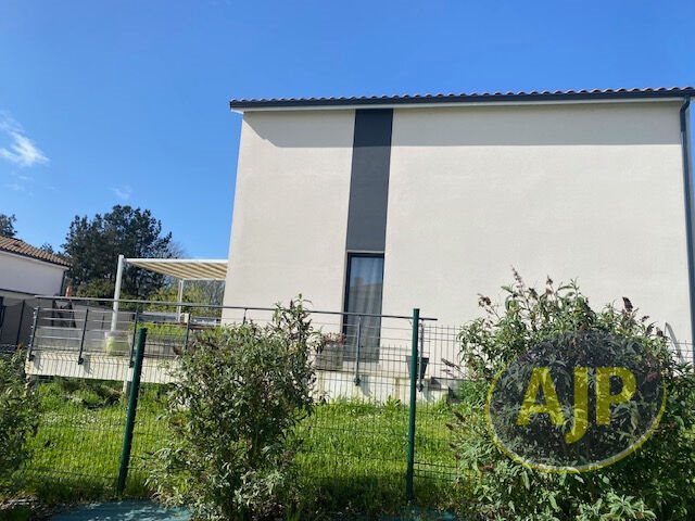 Maison à louer, 108m², Clisson