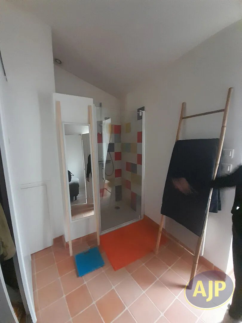 Maison à louer, 96m², Monnières