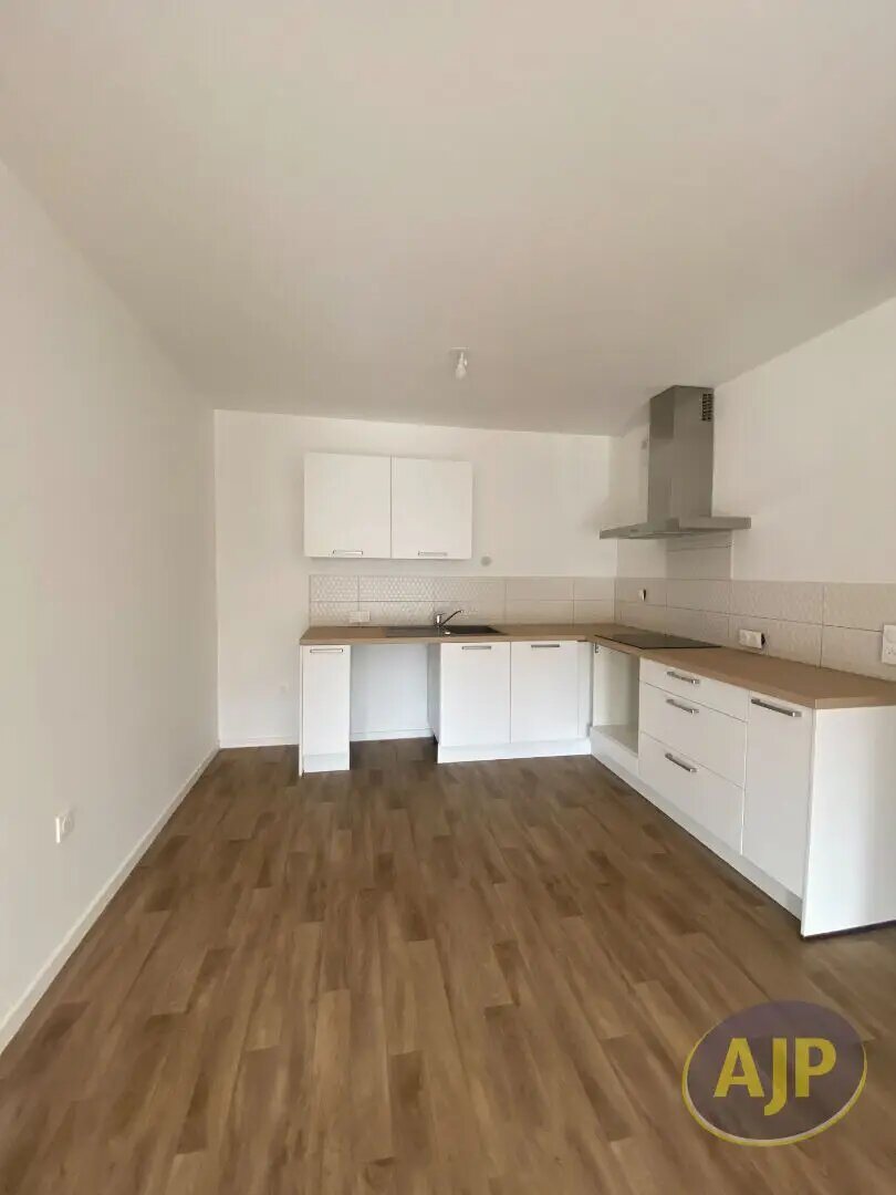 Appartement à louer, 84m², Clisson