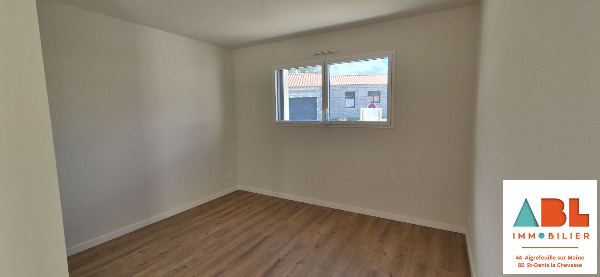 Maison à louer, 107m², Saint-Denis-la-Chevasse