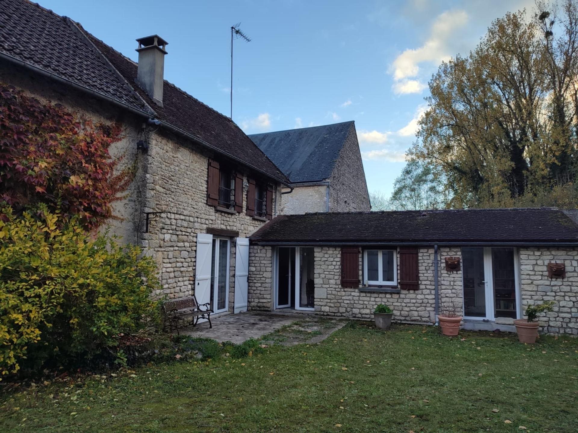 Maison à vendre, 140m², Yèvre-la-Ville