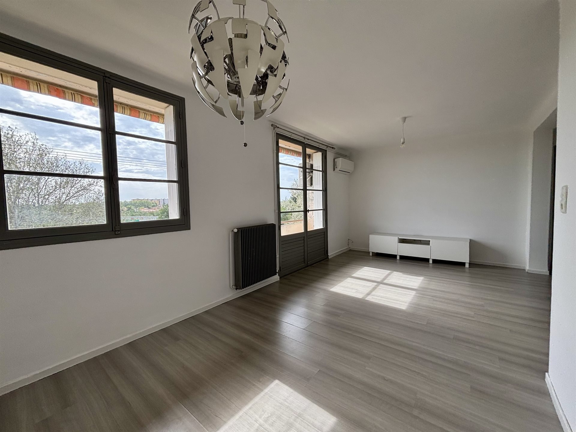 Appartement à vendre, 65m², Arles