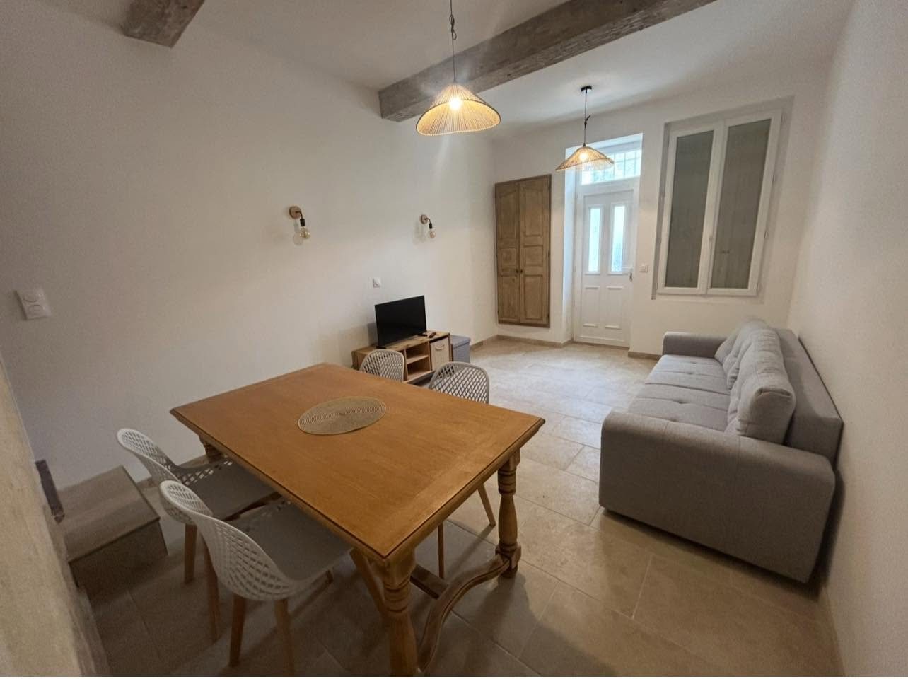 Maison à louer, 80m², Arles