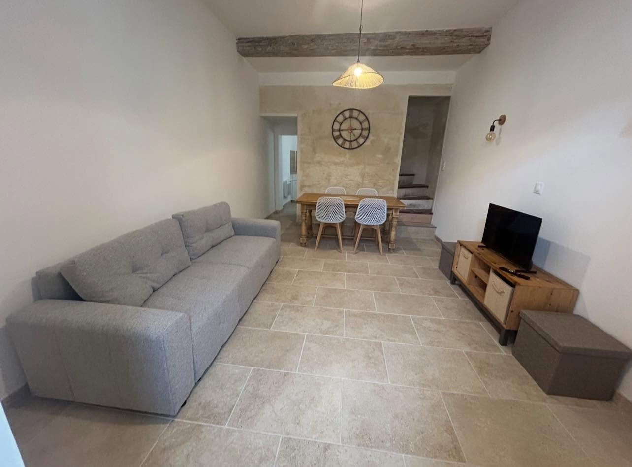 Maison à louer, 80m², Arles