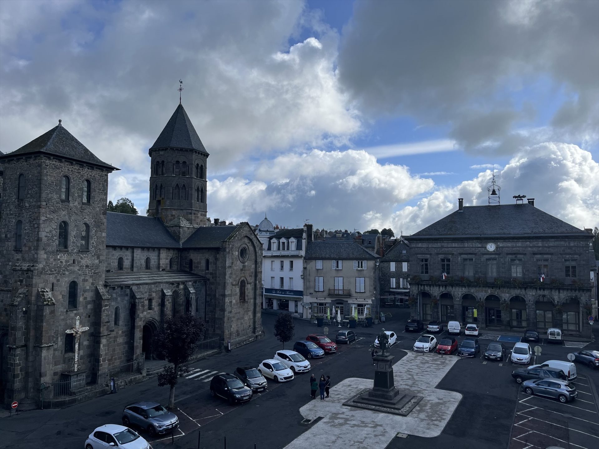 Maison à vendre, 300m², Mauriac