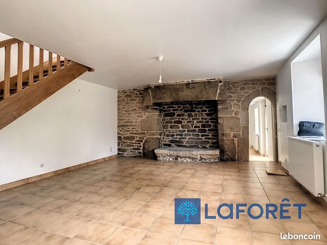 Maison à louer, 117m², Bubry