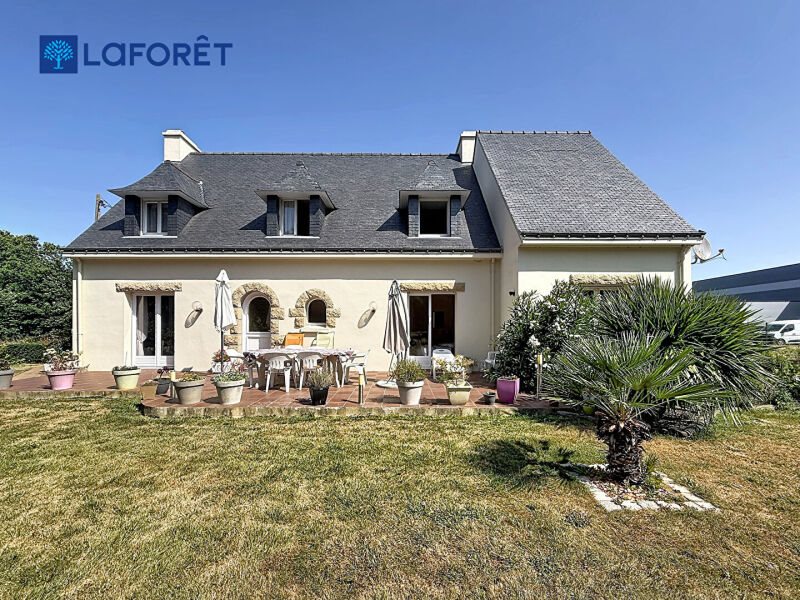 Maison à vendre, 135m², Plumelin