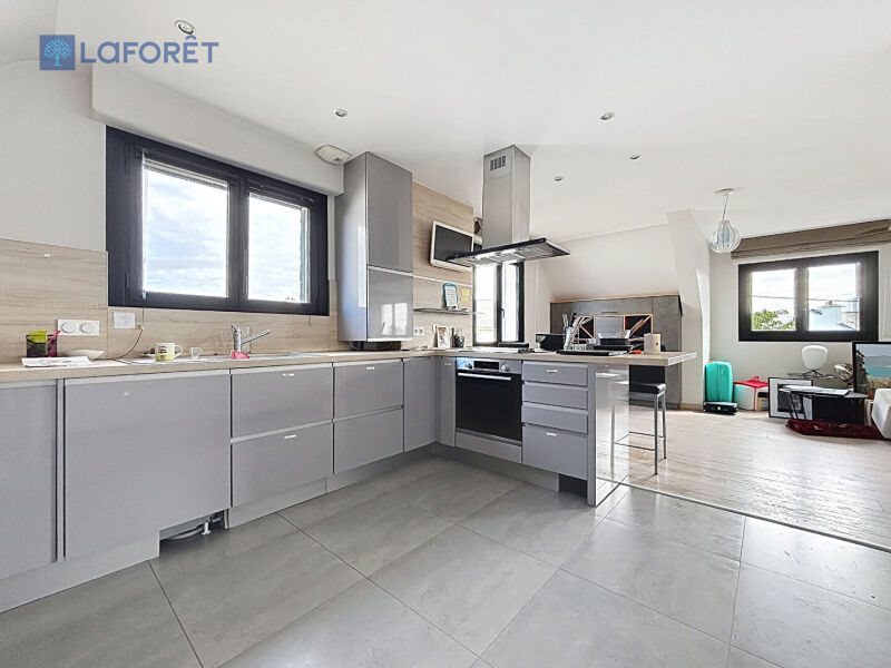 Appartement à vendre, 251m², Lanester