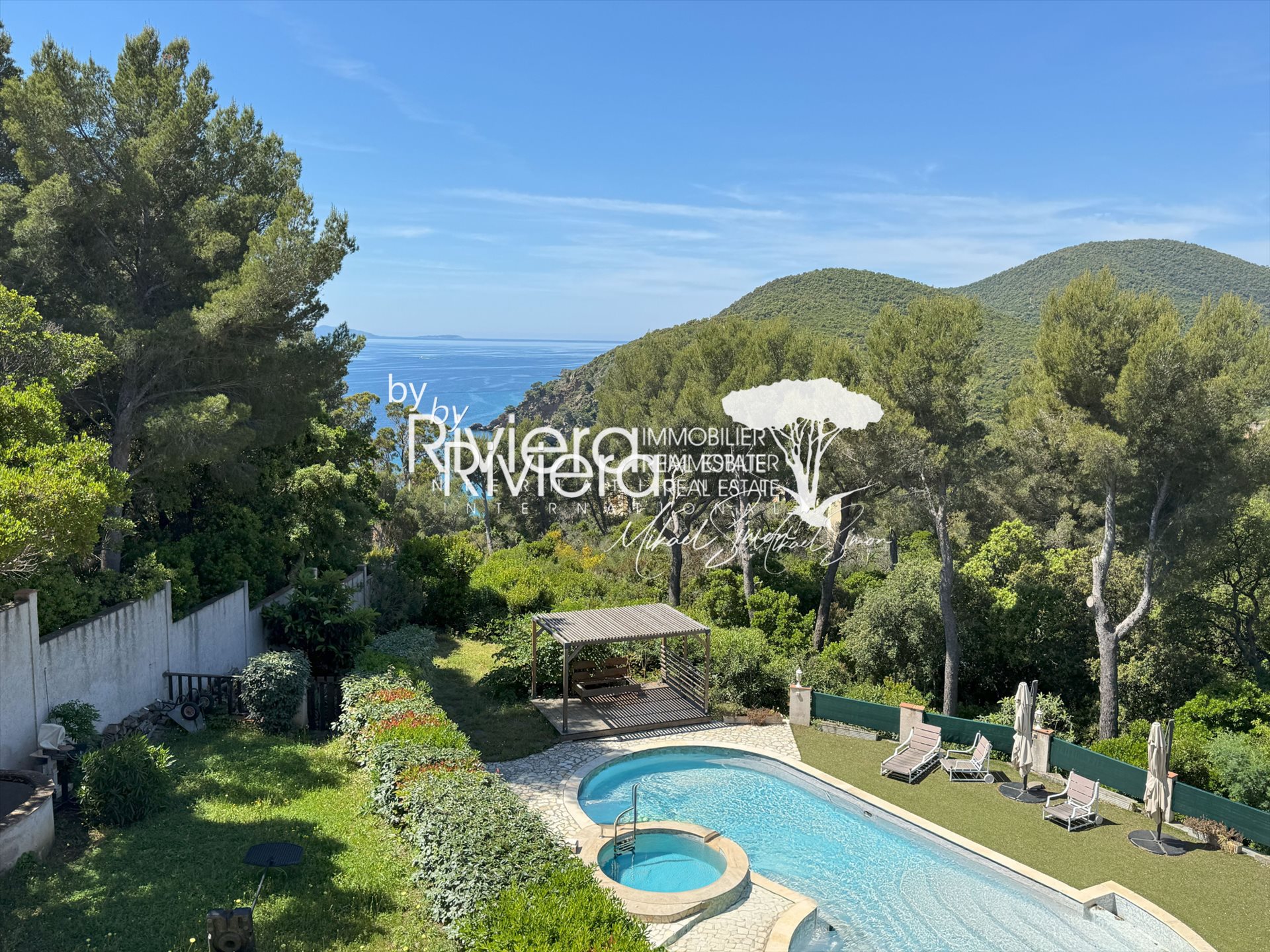 Maison à vendre, 250m², Cavalaire-sur-Mer