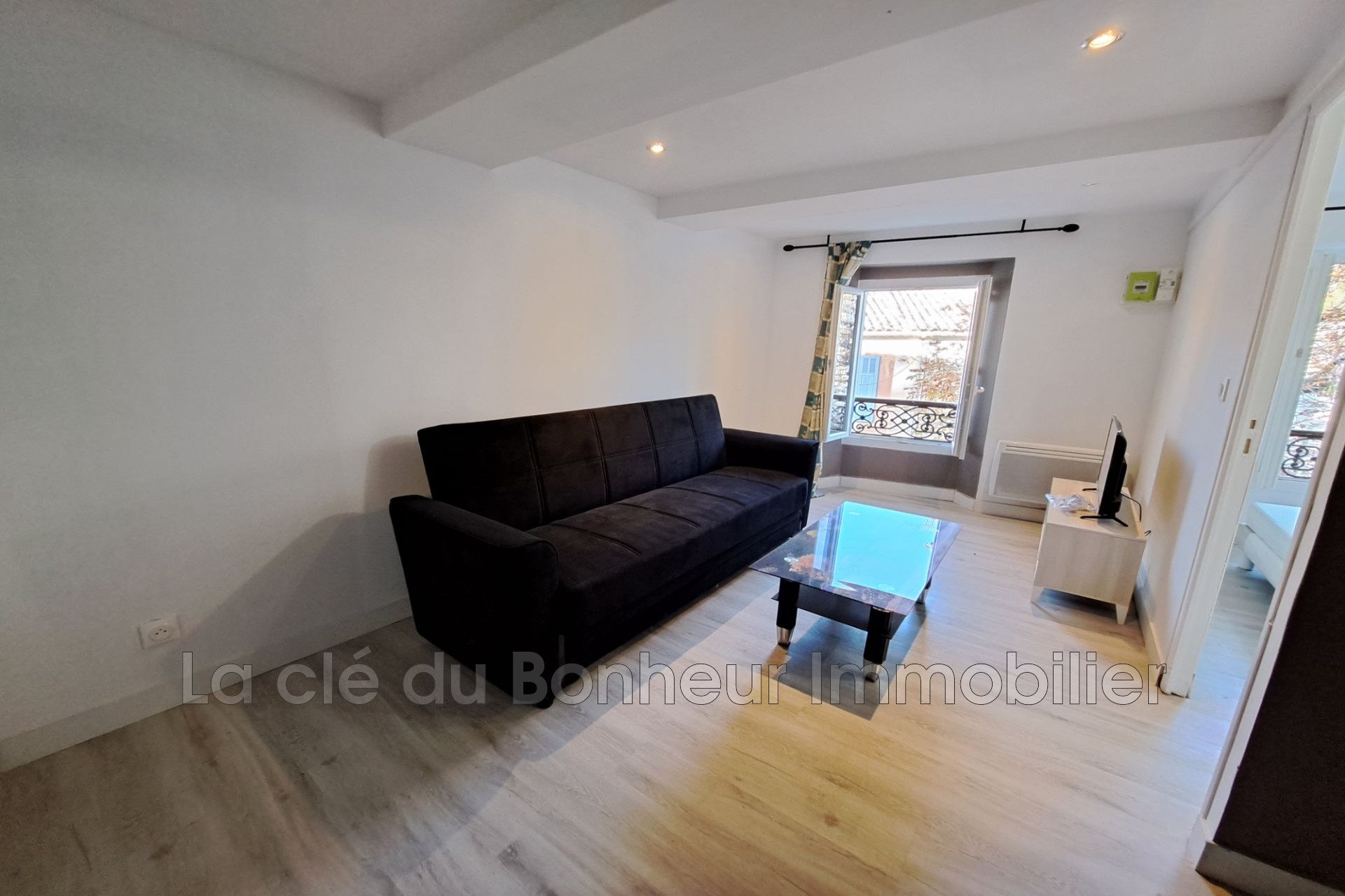 Appartement à louer, 30m², Allemagne-en-Provence