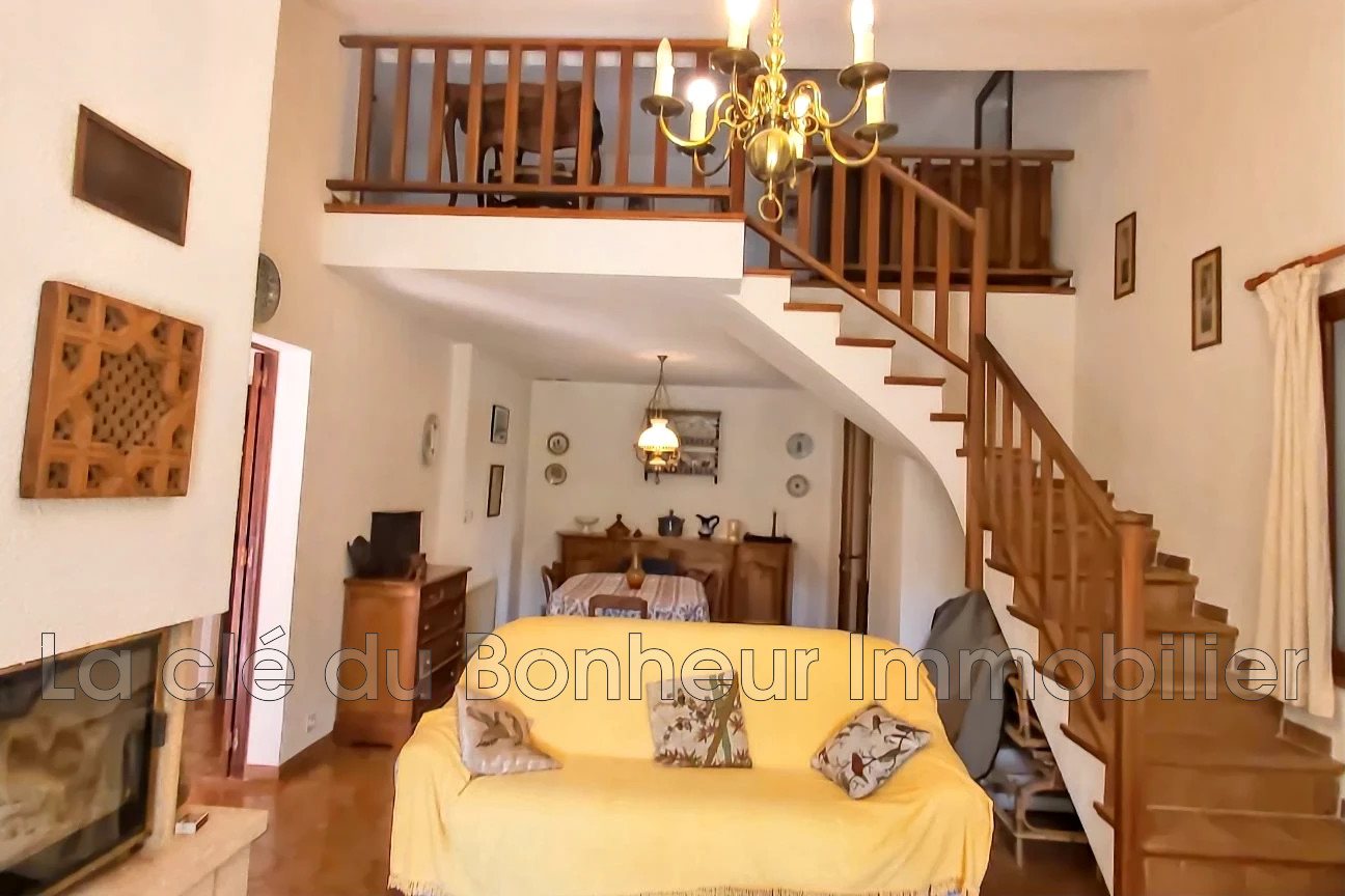 Maison à vendre, 104m², Riez