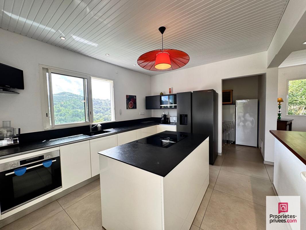 Maison à vendre, 155m², Le Lamentin