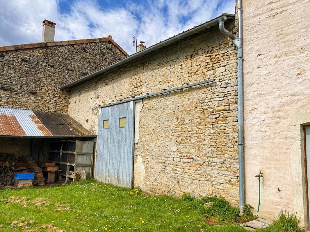 Maison à vendre, 200m², Uchizy