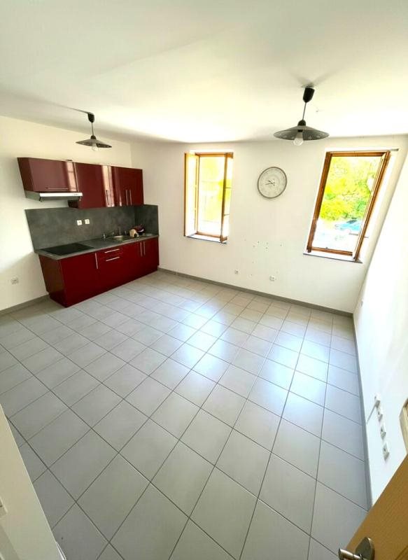 Appartement à louer, 40m², Saint-Chamas