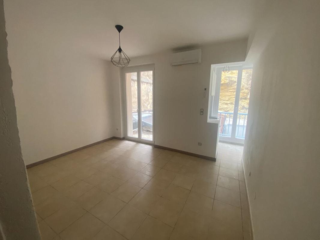 Appartement à louer, 18m², Salon-de-Provence