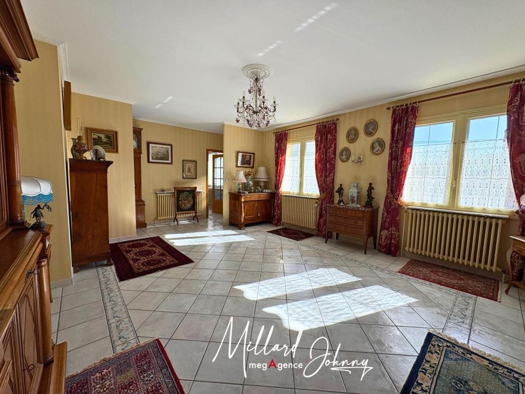Maison à vendre, 203m², Montceau-les-Mines
