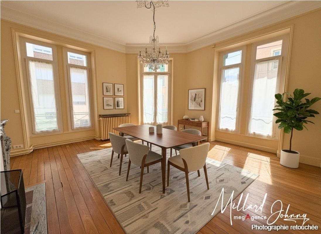 Appartement à vendre, 257m², Montceau-les-Mines