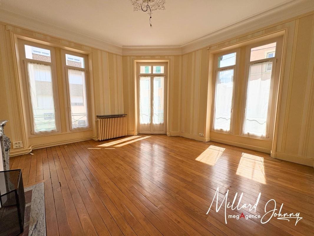 Appartement à vendre, 257m², Montceau-les-Mines