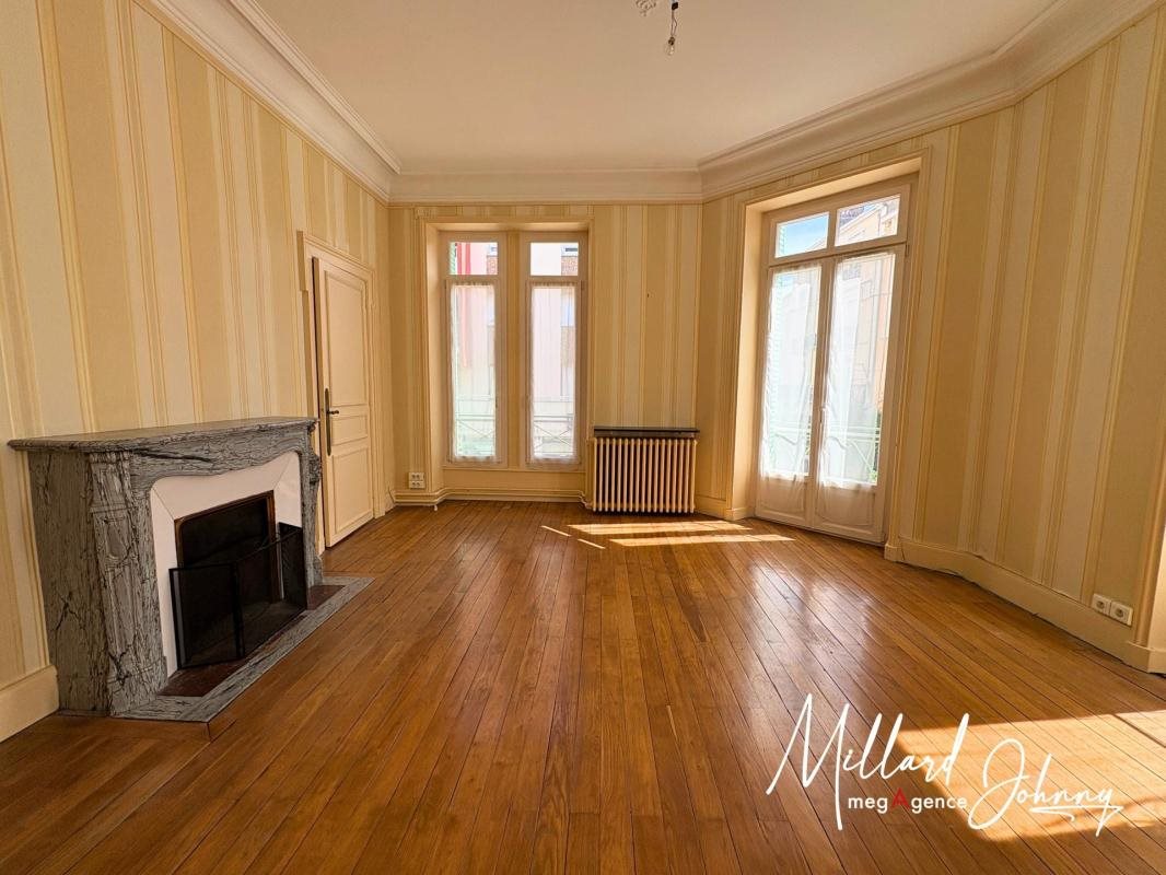 Appartement à vendre, 257m², Montceau-les-Mines