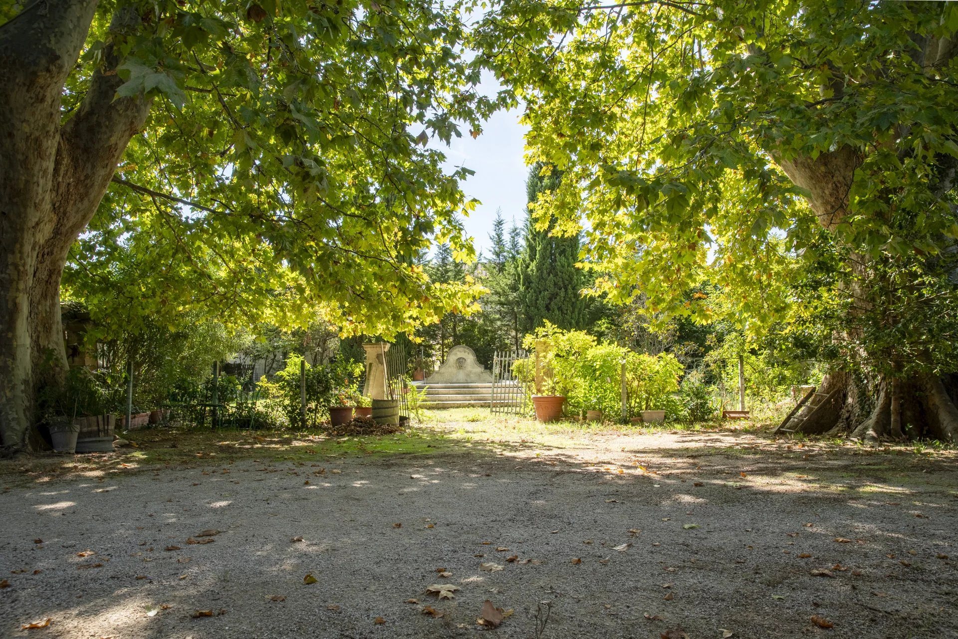 Maison à vendre, 325m², Le Thor